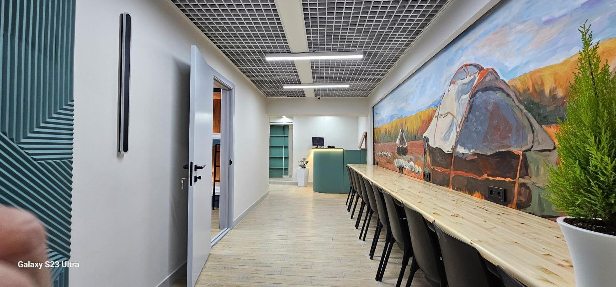 Ocean Hostel Ош Екстериор снимка